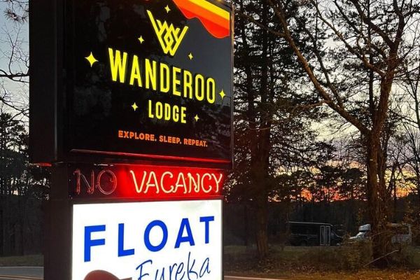 Hotel Wanderoo Lodge (Eureka Springs)